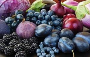 خواص خوردن میوه ها و سبزیجات بنفش