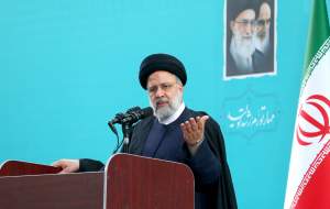 رشد اقتصادی پس از یک دهه رکود/ دولت رئیسی چگونه توانست رکود اقتصاد ایران را به رشد تبدیل کند؟