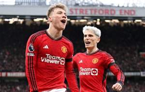 برد بیرون از خانه منچستریونایتد مقابل آستون ویلا