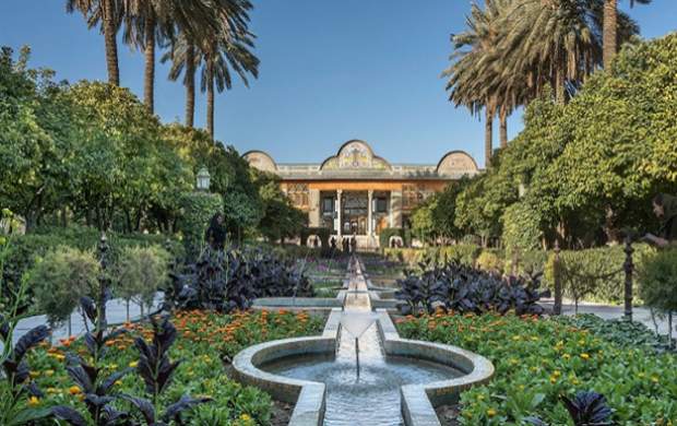 ​​تماشای باغ نارنجستان قوام در سفر به شیراز