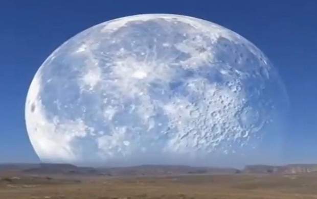 لحظه ای نادر از طلوع ماه در قطب شمال