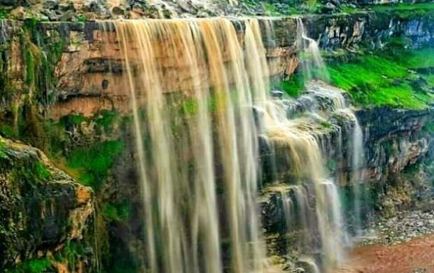 جاری‌شدن آبشارهای پلکانی در آمازون ایران