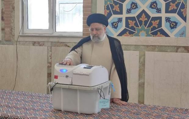 رئیسی رأی خود در انتخابات مجلس را ثبت کرد