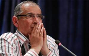 زیباکلام وارد زندان شد