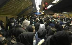 تخلیه مسافر در ایستگاه‌‌ تئاترشهر ممکن نیست