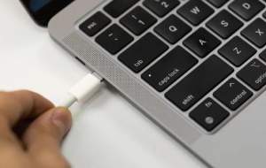 شارژکردن لپ‌تاپ‌ها در یک دقیقه