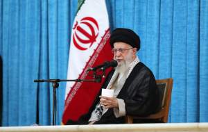 پیش‌بینی امام درباره آینده فلسطین، امروز در حال تحقق است/ حماسه انتخابات پیش‌رو، مکمل حماسه‌ بدرقه‌ شهدای خدمت است/ در رقابت‌های انتخابات اخلاق حاکم باشد/ همه اعتراف کردند که رئیس جمهور عزیز ما مرد کار و خدمت و صفا و صداقت بود/ کشور به یک رئیس‌جمهور فعال، پرکار، آگاه، معتقد به مبانی انقلاب نیاز دارد