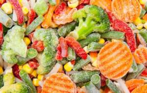 کدام مواد غذایی را نباید در فریزر گذاشت؟