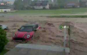 فیلم/ وقوع سیل ویرانگر در اتریش  <img src="https://cdn.jahannews.com/images/video_icon.png" width="16" height="16" border="0" align="top">