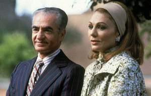 حرکات وقیحانه فرح پهلوی در ساحل/ شاه غیرتی شد!  <img src="https://cdn.jahannews.com/images/video_icon.png" width="16" height="16" border="0" align="top">