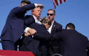 چهار پرده از ماجرای ترور ناموفق ترامپ  <img src="https://cdn.jahannews.com/images/video_icon.png" width="16" height="16" border="0" align="top">