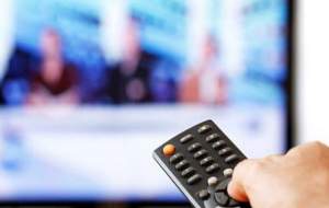 آخرین هفته تیر و فیلم سینمایی و تلویزیونی سیما