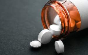 هشدار مصرف بی‌رویه‌ مُسکن‌ها