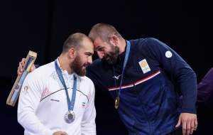 بگو بخند زارع با پتریاشویلی روی سکو  <img src="https://cdn.jahannews.com/images/picture_icon.png" width="16" height="16" border="0" align="top">