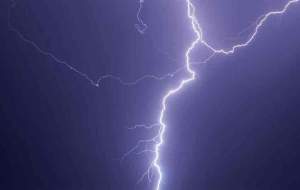 رعد و برق شدید در آسمان مکه +فیلم  <img src="https://cdn.jahannews.com/images/video_icon.png" width="16" height="16" border="0" align="top">