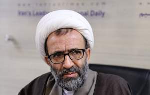 سلیمی: «حسین‌زاده» از نمایندگی استعفا دهد