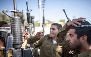 نظامیان اسرائیلی تشنه خون مردم غزه هستند