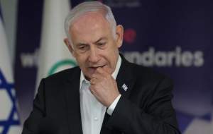 با سلاح یا بدون سلاح انگلیسی فلسطین را می‌گیریم