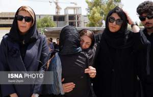 تصاویر خاکسپاری استاد بهمنی در بندرعباس  <img src="https://cdn.jahannews.com/images/picture_icon.png" width="16" height="16" border="0" align="top">