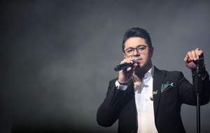 آواز حجت اشرف‌زاده در خاک‌سپاری بهمنی  <img src="https://cdn.jahannews.com/images/video_icon.png" width="16" height="16" border="0" align="top">