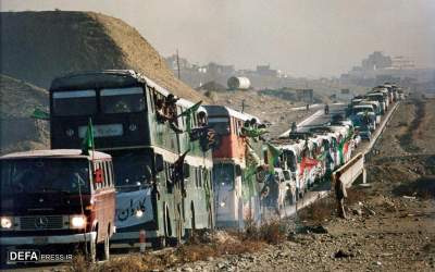 تصاویر کمتر دیده شده از اعزام رزمندگان دفاع مقدس  <img src="https://cdn.jahannews.com/images/picture_icon.png" width="16" height="16" border="0" align="top">