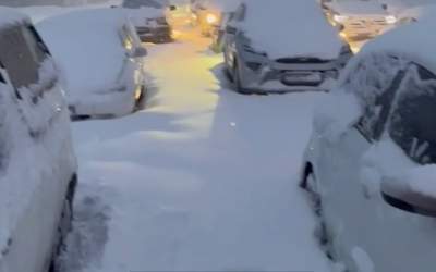 فیلم/ بارش سنگین برف در آفریقای جنوبی  <img src="https://cdn.jahannews.com/images/video_icon.png" width="11" height="10" border="0" align="top">