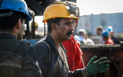 بی‌قراری دختر یکی از قربانیان معدن طبس  <img src="https://cdn.jahannews.com/images/video_icon.png" width="16" height="16" border="0" align="top">