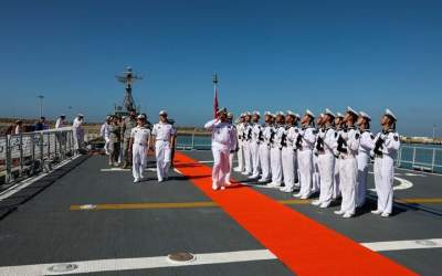 دیدار امیر ایرانی با فرمانده نیروی دریایی چین