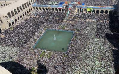 تصاویر هوایی از شکوه حضور مردم در نماز جمعه  <img src="https://cdn.jahannews.com/images/picture_icon.png" width="16" height="16" border="0" align="top">