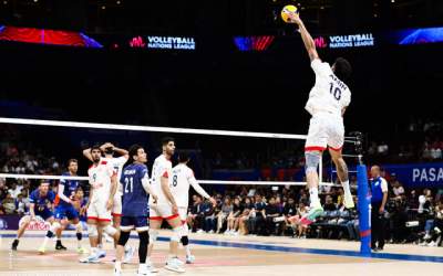 باید به سرمربی جدید تیم ملی زمان داد