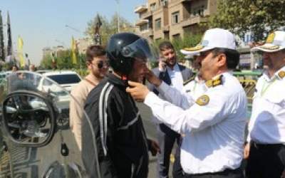 موتورسوارانی که کلاه سرشان نمی‌رود  <img src="https://cdn.jahannews.com/images/video_icon.png" width="16" height="16" border="0" align="top">