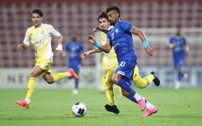 تساوی استقلال برابر پاختاکور و زنده ماندن امید آبی‌ها