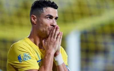 ماشین و ساعت فوق‌لوکس رونالدو +فیلم  <img src="https://cdn.jahannews.com/images/video_icon.png" width="16" height="16" border="0" align="top">