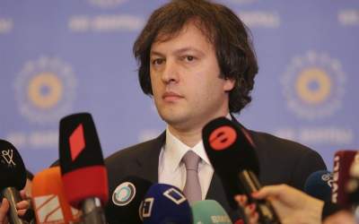 دولت گرجستان به خواسته معترضان تن داد