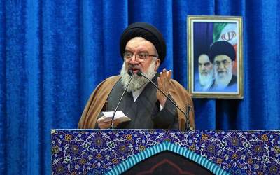 خون شهدای حرم لاله‌های مقاومت را در سوریه می‌رویاند/ اشغالگران بیرون خواهند شد/ حکومت را به دستتان دادند که زیرساخت‌های حجاب را فراهم کنید