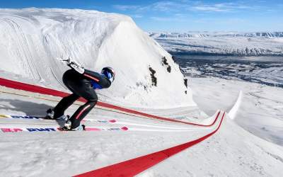 رکورد پرش اسکی دنیا شکست/ ۲۹۱ متر! +فیلم  <img src="https://cdn.jahannews.com/images/video_icon.png" width="16" height="16" border="0" align="top">