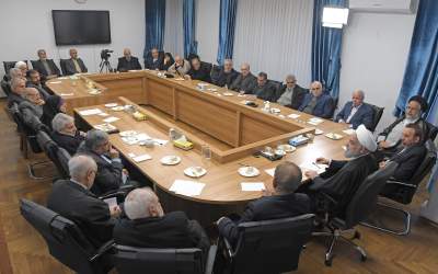 دولت پزشکیان دولت سوم روحانی هست یا نیست؟/ تصاویر جلسه اعضای کابینه و منصوبین پزشکیان با روحانی!  