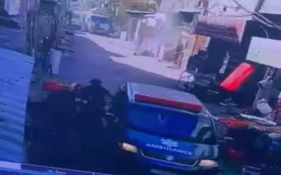 فیلم/ استفاده اسرائیل از آمبولانس برای کشتار!  <img src="https://cdn.jahannews.com/images/video_icon.png" width="11" height="10" border="0" align="top">