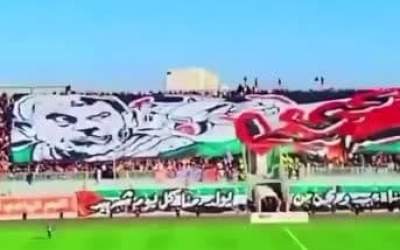 فیلم/ برافراشتن پرچم شهید سنوار در مسابقه فوتبال!  <img src="https://cdn.jahannews.com/images/video_icon.png" width="16" height="16" border="0" align="top">