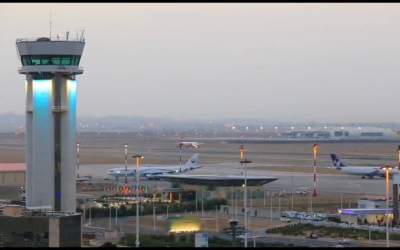 کنترلر برج مراقبت فرودگاه امام مانعِ یک حادثۀ هوایی شد