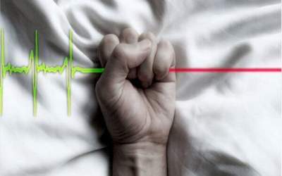 ماجرای خودکشی ۳ دختر در یک مجتمع تجاری در کرج چه بود؟