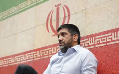 دبیر: فوتبال از کشتی بالاتر نیست