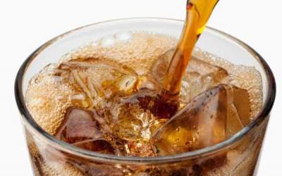 مرگ سالانه ۳۴۰۰۰۰ نفر با نوشیدنی‌های شیرین‌