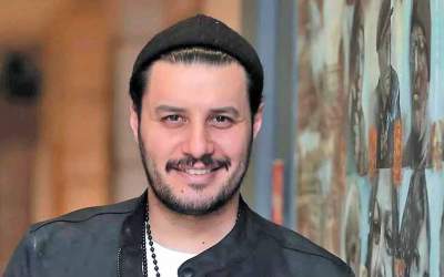 ماجرای کمک یک دزد به جواد عزتی +فیلم  <img src="https://cdn.jahannews.com/images/video_icon.png" width="16" height="16" border="0" align="top">