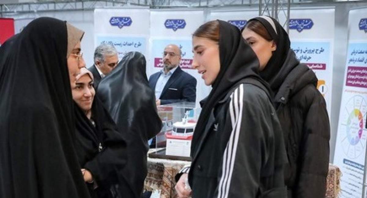 ناهید کیانی سومین‌بارش بود به حسینیه امام خمینی(ره) می‌آمد