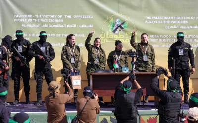 حماس بدون داشتن BBC و CNN قدرت خود را به رخ کشید/ حرکات مبتکرانه در تحویل اسرای صهیونیست روایت حماس را تثبیت کرد  