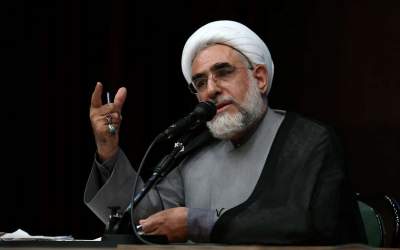 ظریف افتخار ایران است!