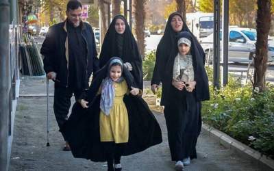 چگونه دختران مان را به حجاب علاقمند کنیم؟
