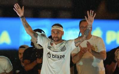 سجده نیمار در تیم جدید برزیلی‌اش +فیلم  <img src="https://cdn.jahannews.com/images/video_icon.png" width="16" height="16" border="0" align="top">