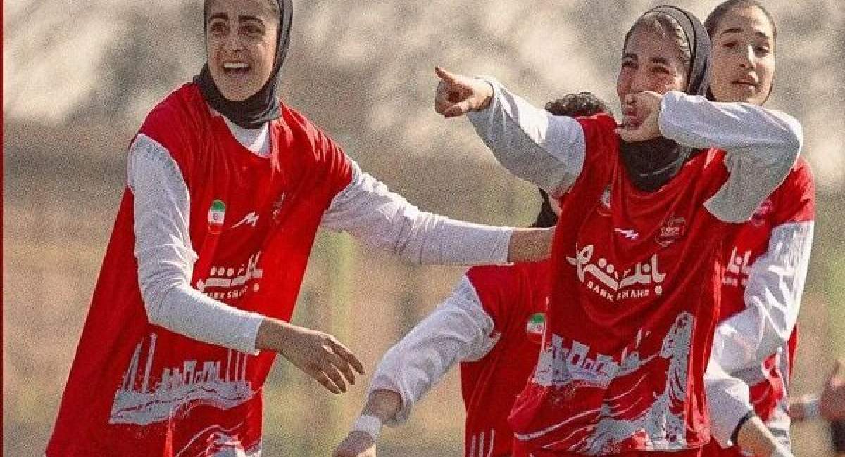 تیم فوتبال بانوان پرسپولیس قهرمان شد